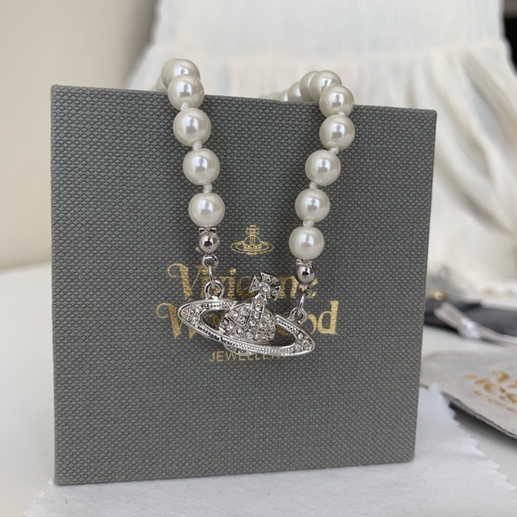 Vivienne Westwood Pearl Necklace 